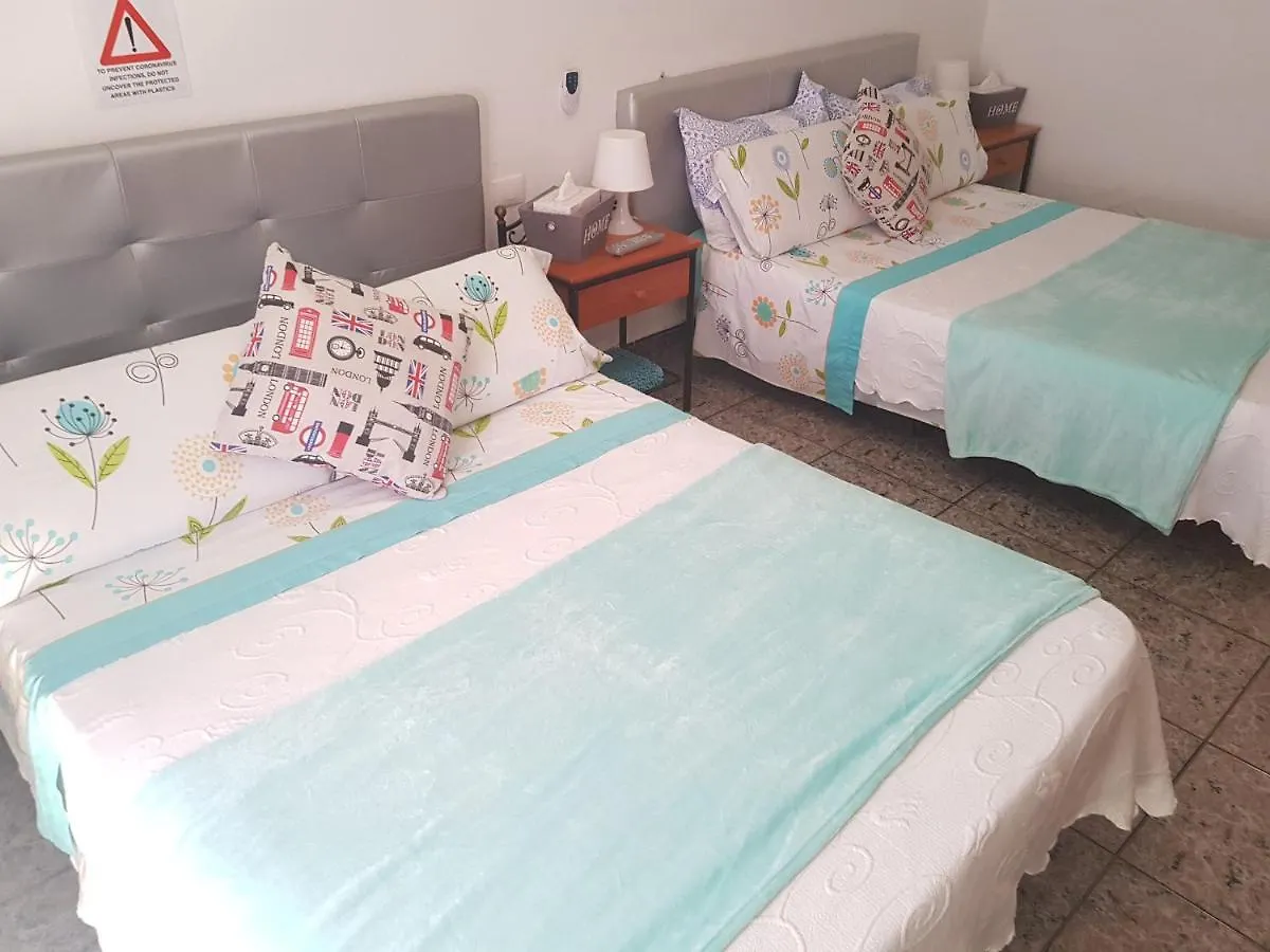 Apartment & Beach - Airport El Burrero 0*,